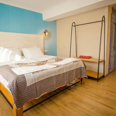 Wine Symphony Boutique Hotel ティビリシ エクステリア 写真