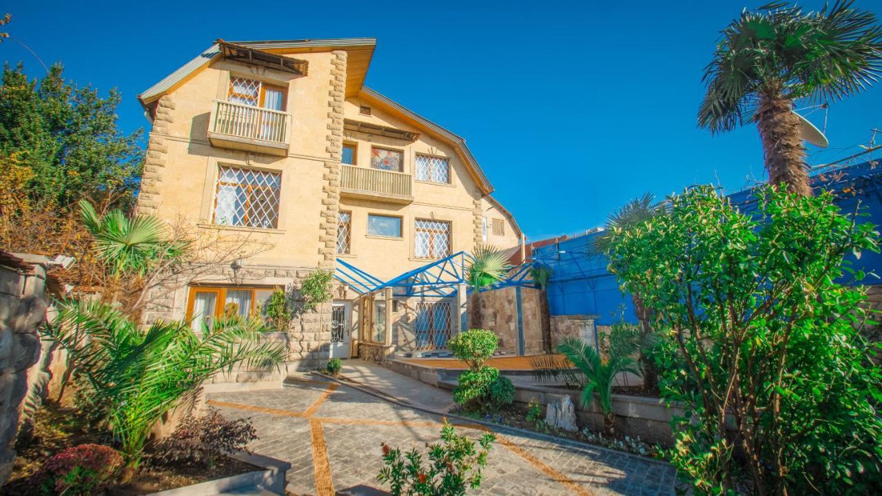 Wine Symphony Boutique Hotel ティビリシ エクステリア 写真