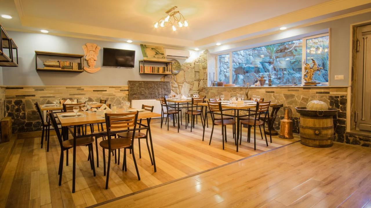 Wine Symphony Boutique Hotel ティビリシ エクステリア 写真